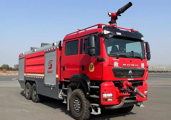 機(jī)場消防車