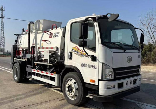 餐廚垃圾車(chē)